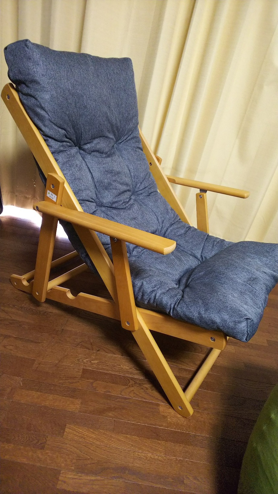 新しい椅子